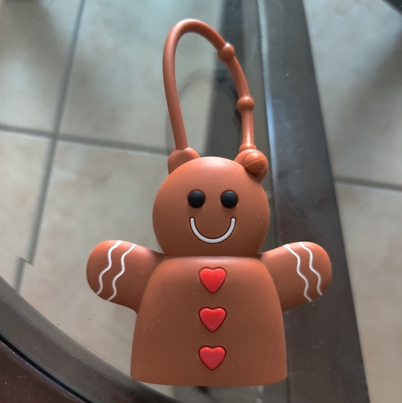 NEW Gingerbread Man Winter Hand Sanitizer Holder Pocketbac Keychain Charm - Picture 1 of 3